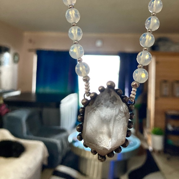 Herkimer diamond crystal quartz & iridescent blue opalite beads boho necklace - Picture 12 of 14